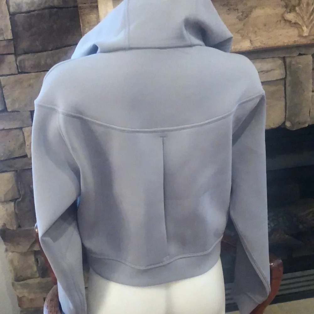 Lululemon Jacket - Picture 3 of 6